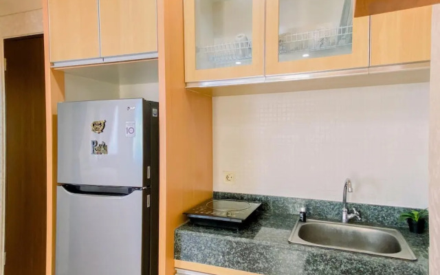 Good Place And Spacious Studio Transpark Cibubur Apartment