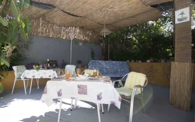 Apartments and Rooms Nikol