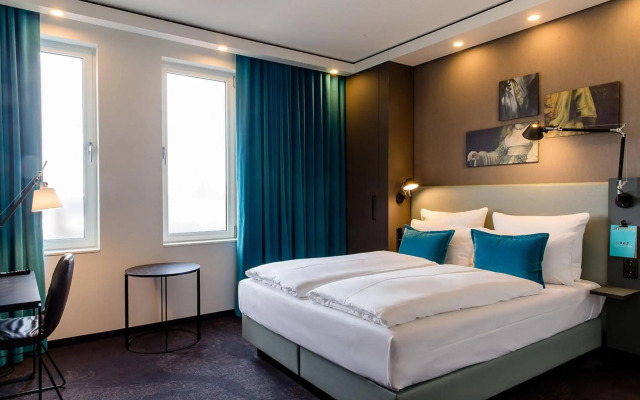 Motel One Amsterdam - Waterlooplein