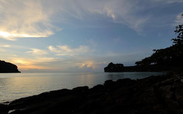 Phi Phi Sea Sky Resort