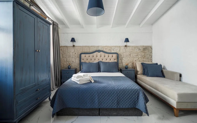 Voger Alaçatı Family