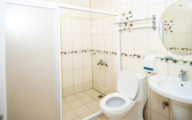 Omarthai Hotel - Hostel