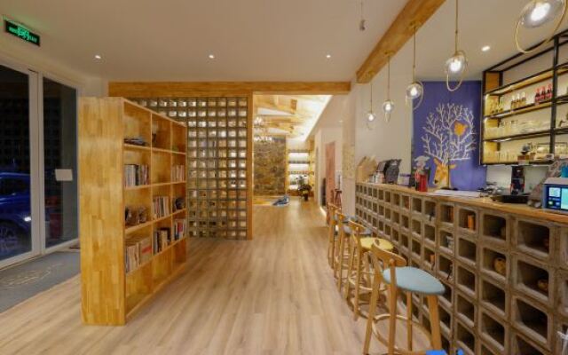 Four Mountain Hotel Mount Siguniang