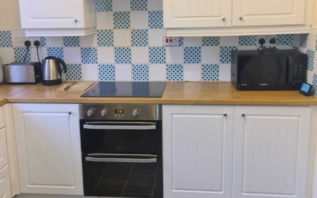 Lovely 2-bed House in Bolton Greater Manchester
