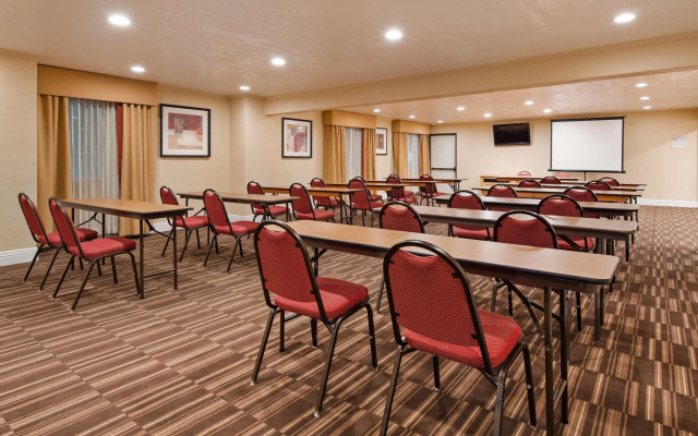 Best Western Plus Ontario Airport & Convention Center