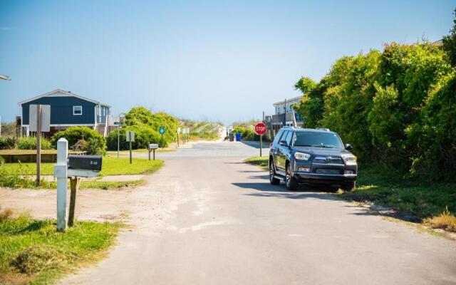 The Hideaway by Oak Island Accommodations