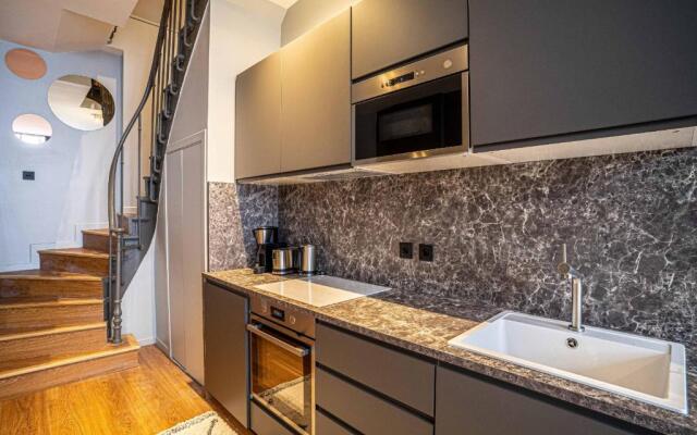 136 - Urban Beaumarchais Voltaire