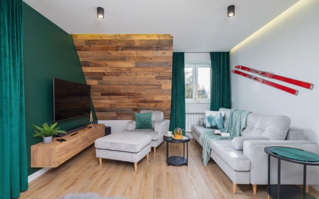 Salamandra Apartment by Renters Prestige
