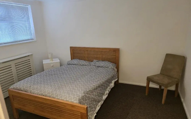 Chathamhouse/sleeps7/tv/wifi/freep