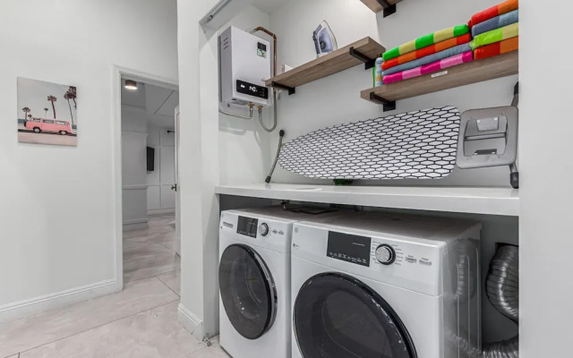 Desert Winds Windsor Pool Spa Volleyball