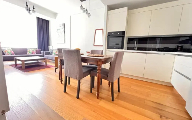G Tower Residence Luxury Apartment