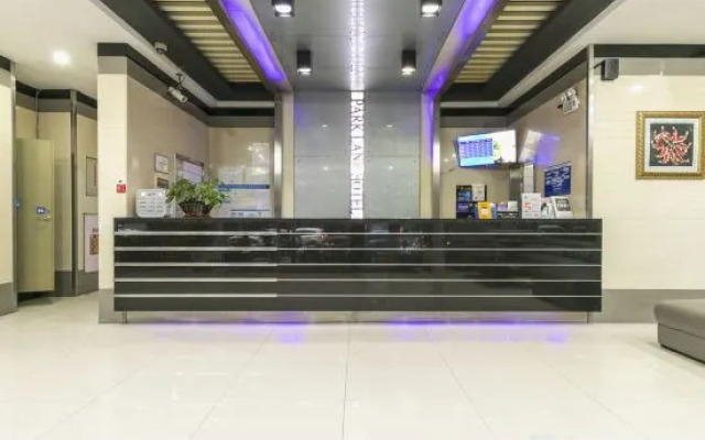 Jiangmen Baiwo Hotel (Wuyi Hospital of Traditional Chinese Medicine West Area)