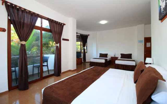 Natura Gardens Galápagos Hotel