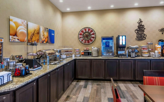 Comfort Inn & Suites Macon