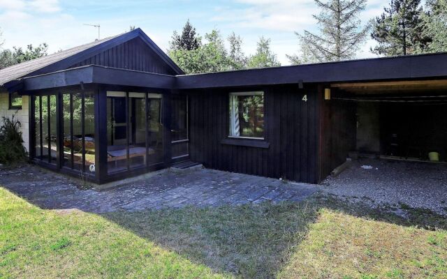 Charming Holiday Home in Zealand With Roofed Terrace