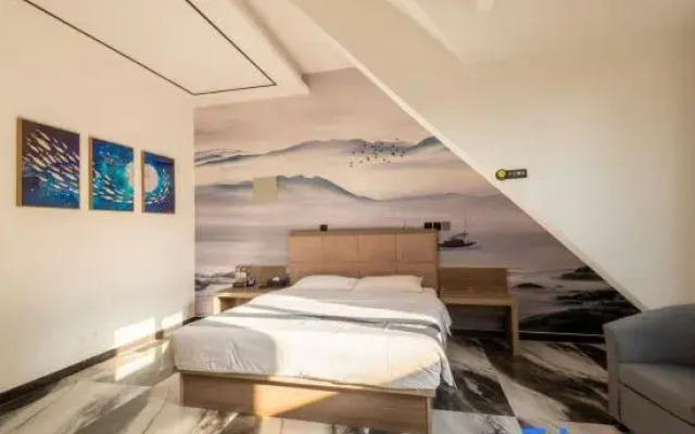 Rujia Business Hotel