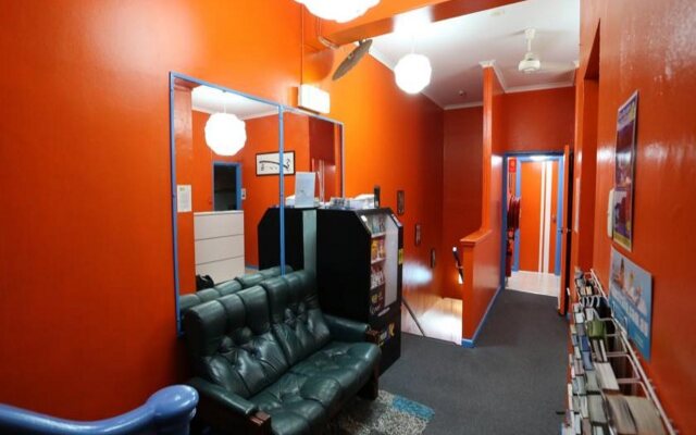 Central Perk Lodge