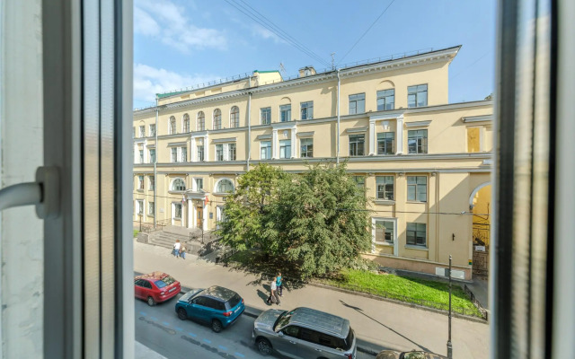 DeRent Aparts (ДеРент Апартс) на переулке Антоненко