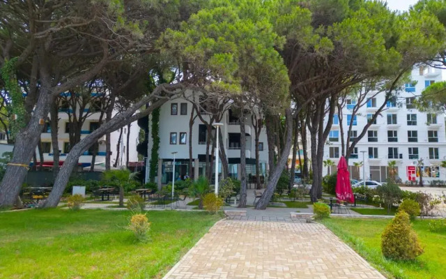 Kastrati Hotel