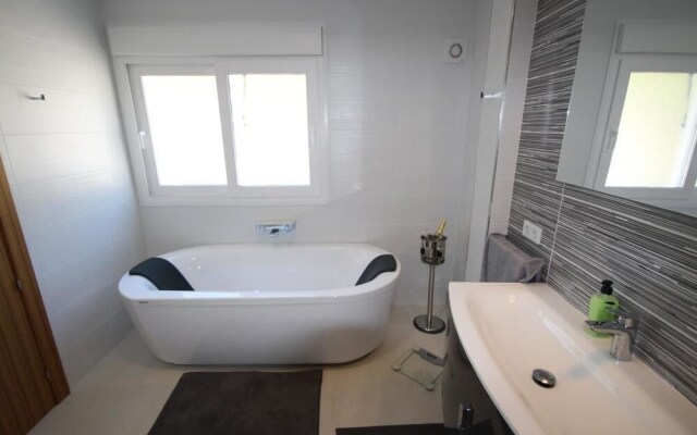 Luxury Penthouse Guatipiti