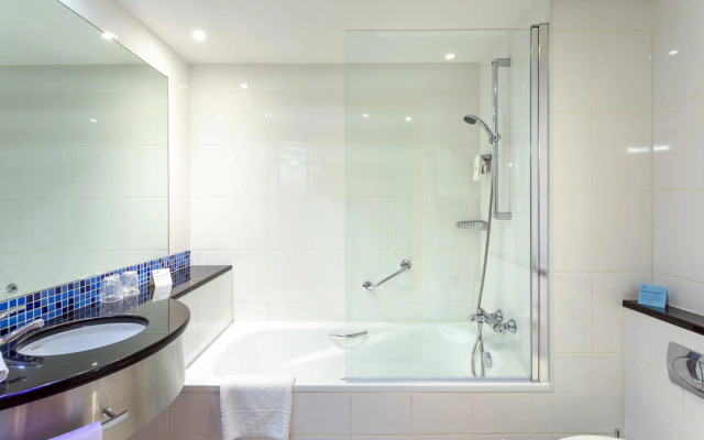 Holiday Inn Express Lisbon - Oeiras by IHG