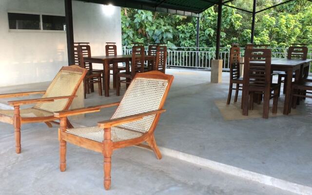 Sigiriya Rock Hide