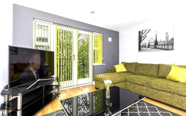 Pullman House Serviced Apartments