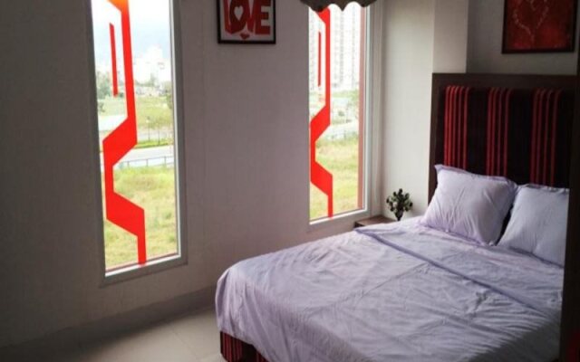Red Beach Hotel
