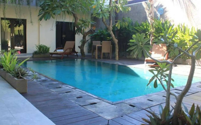 Zuk Hotel