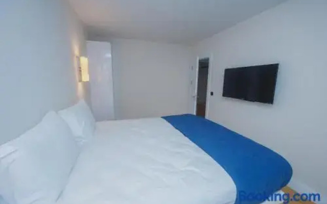 Seaside Apartments