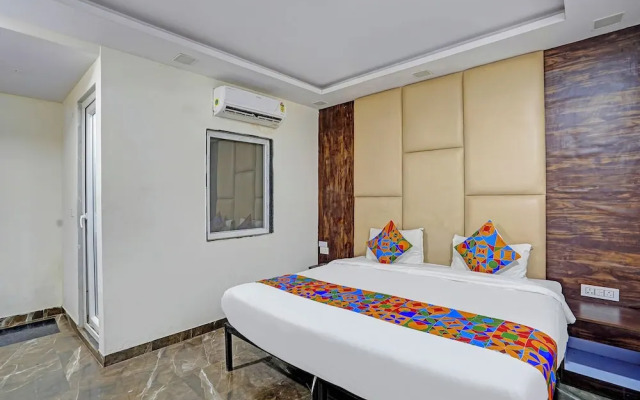 Fabhotel Dream House