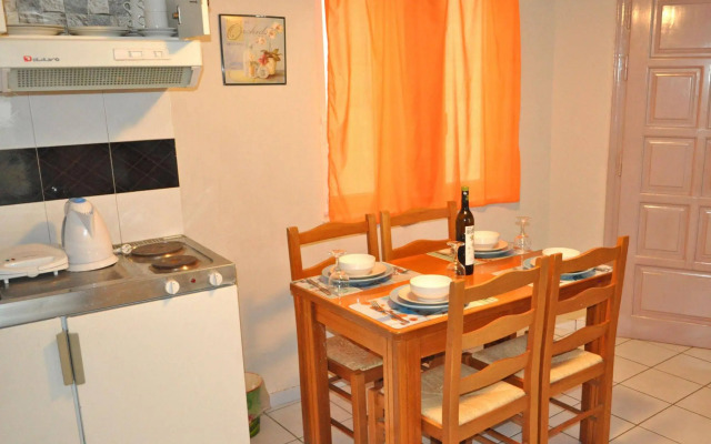 Greta Apartments
