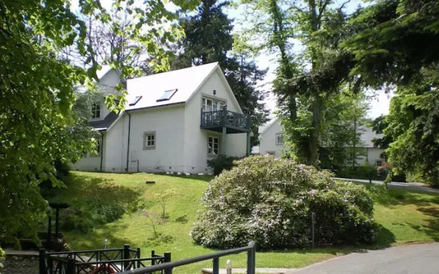 Pond View Lodge - Duchally