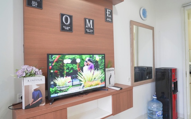 Compact White 1Br At Sentul Tower Apartment