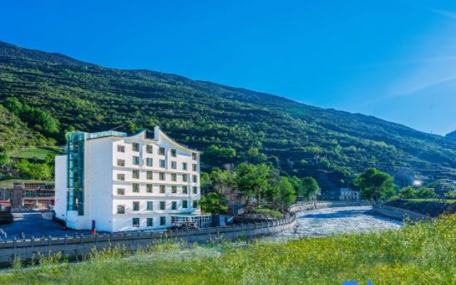 ShengJie Forest Vacation Hotel