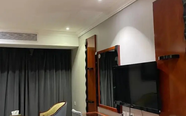 dra sanam servied appartements