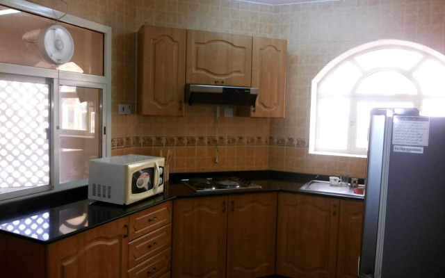 Gulf Hotel Apartment