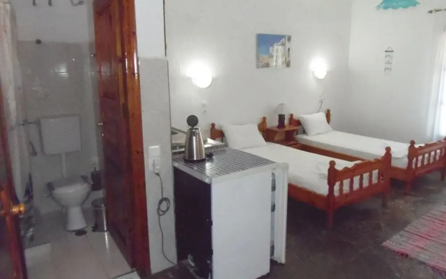 Studios Milos Skopelos-Where the Sea Meets the Sky