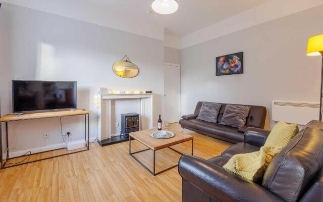 Linlithgow Apartment