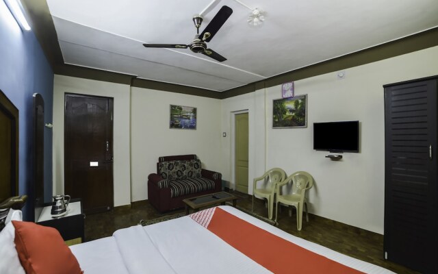 OYO 28641 Vijaya Deepa Guest House