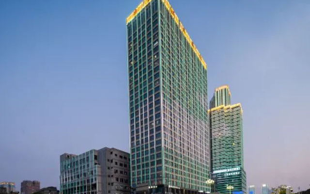 Victoria Hotel (Changsha Wuyi Square Xiangjiang Middle Road Subway Station) – Outside – Changsha