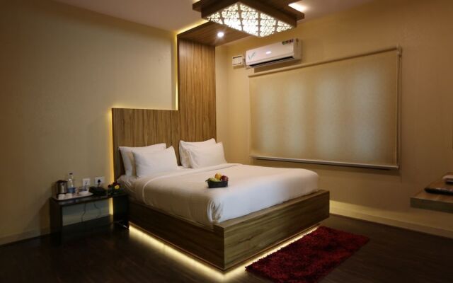 FabHotel Grand Savoury Suites
