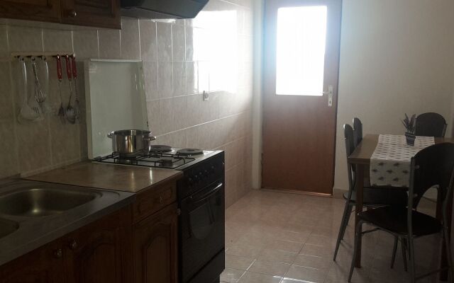 Apartment Dragomil - beautiful sea view: A1  Sveta Nedjelja, Island Hvar