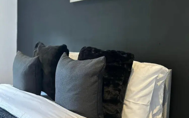 NEW 2 Bedroom Spacious Flat
