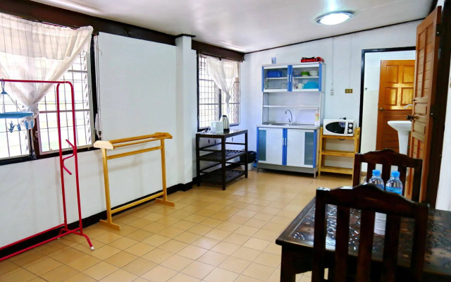 OYO 909 Guiding Star Resort