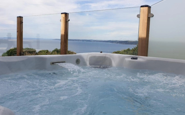Whitsand Bay Chalet