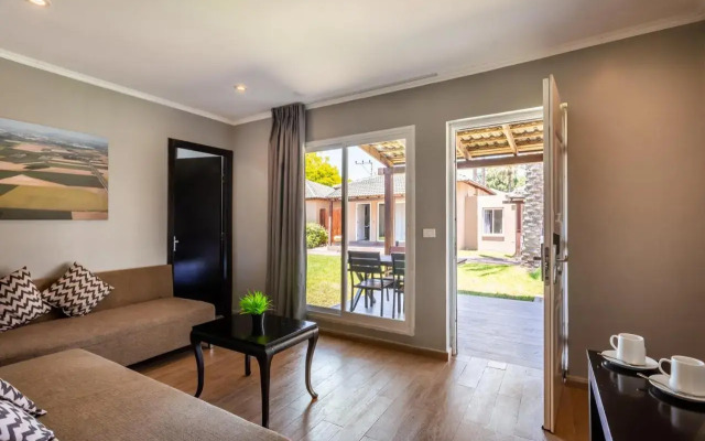 Daria- Authentic Israeli Experience