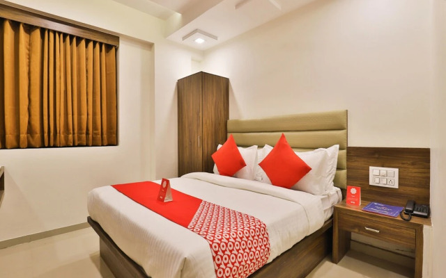 OYO 11922 Hotel Sunstar Inn