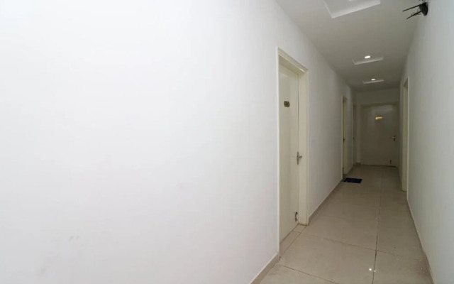 Happy Feet Guest By OYO Rooms