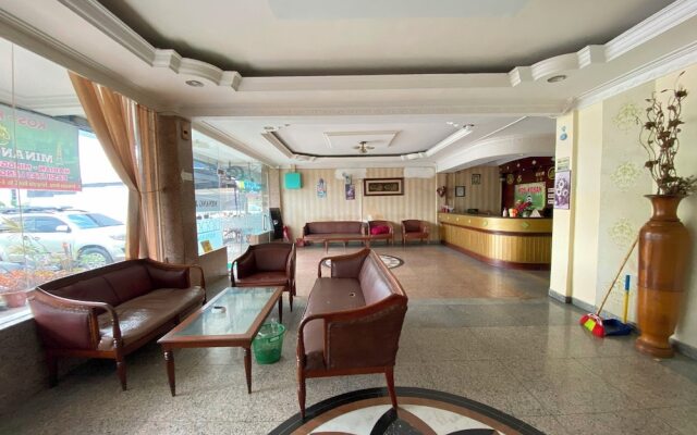 OYO 92702 Minang Jaya